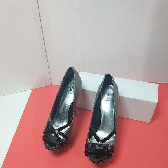Women’s BAKERS SZ 8B  High Stiletto Heel  Peep Toes  pole shoes Silver/Black - Picture 5 of 12